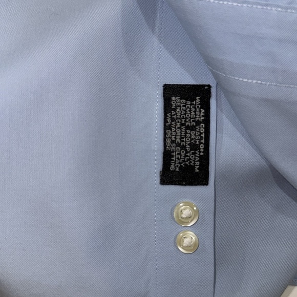 Jos. A. Bank Traveler Traditional Fit Light Blue Dress Shirt (17-34) - Picture 8 of 8